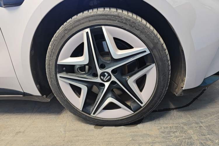 Used Rising F7 2023 Advanced Edition Exterior 7