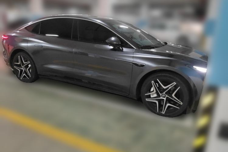 Used Rising F7 2023 Long-Range Edition Front Right 45 Deg