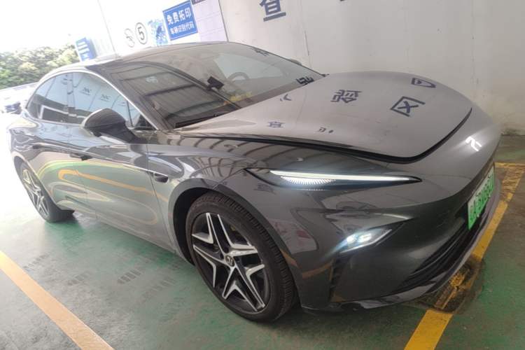 Used Rising F7 2023 Advanced Edition Front Right 45 Deg