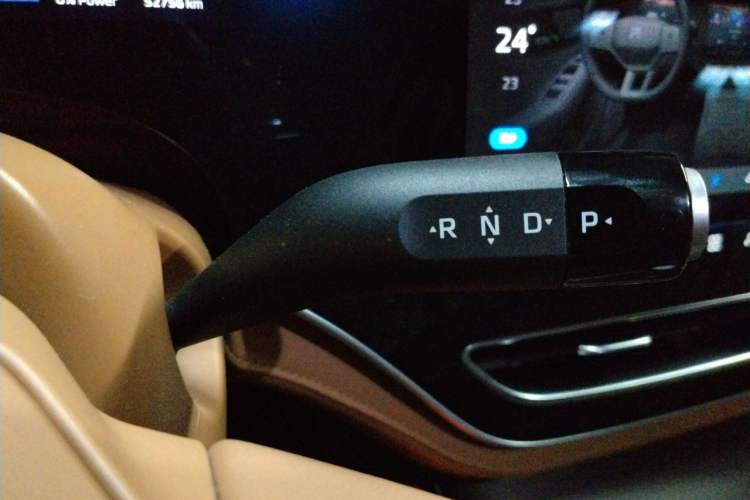 Used Rising F7 2023 Advanced Pro Edition Gear Lever