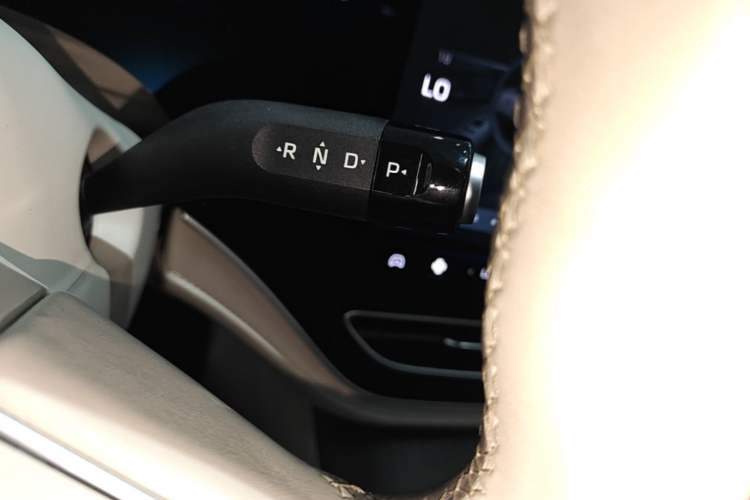 Used Rising F7 2023 Long-Range Edition Gear Lever