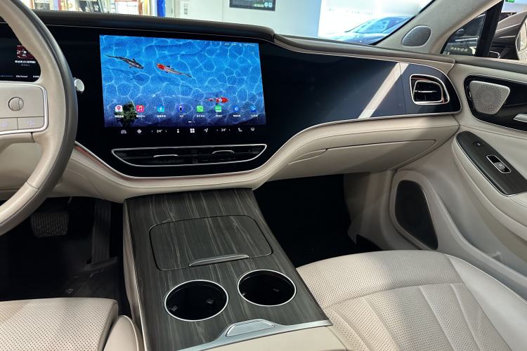 Used Rising F7 2023 Long-Range Edition Interior 1