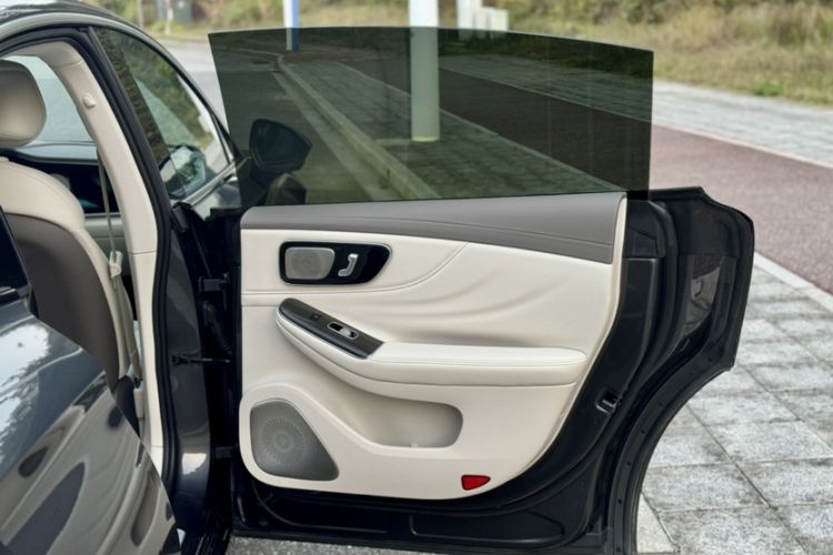 Used Rising F7 2023 Long-Range Edition Interior 11