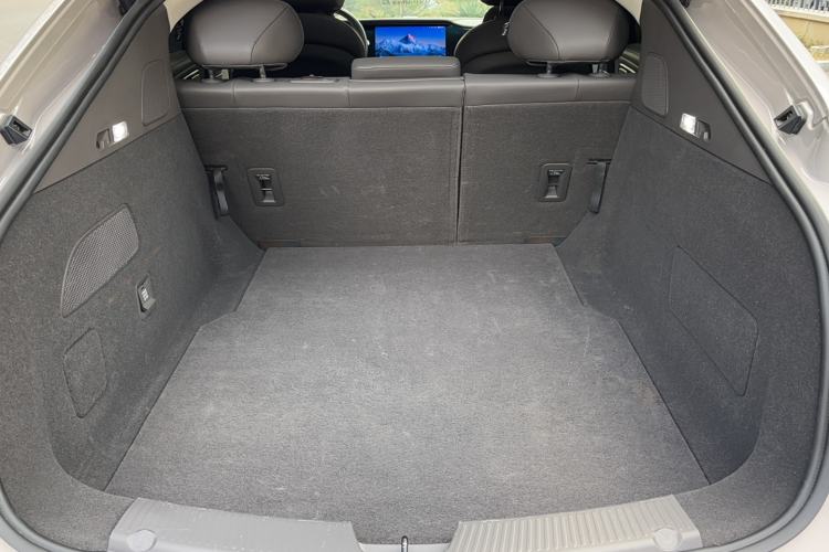 Used Rising F7 2023 Long-Range Pro Edition Interior 11