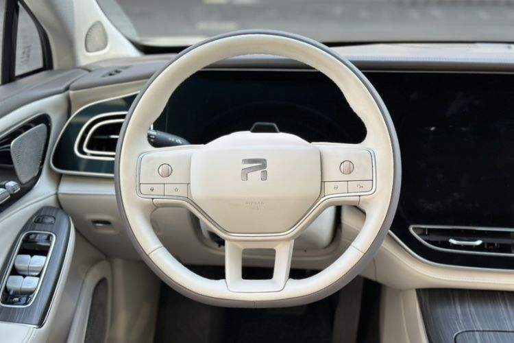 Used Rising F7 2023 Revised Version Performance Pro Edition Interior 2