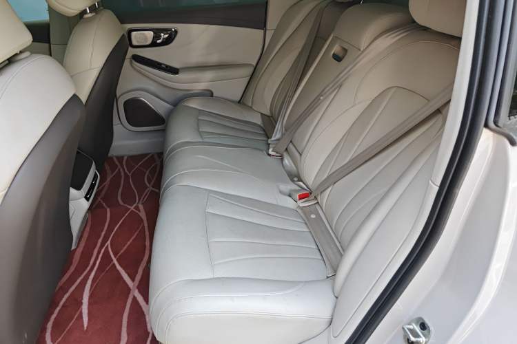 Used Rising F7 2023 Advanced Edition Interior 4