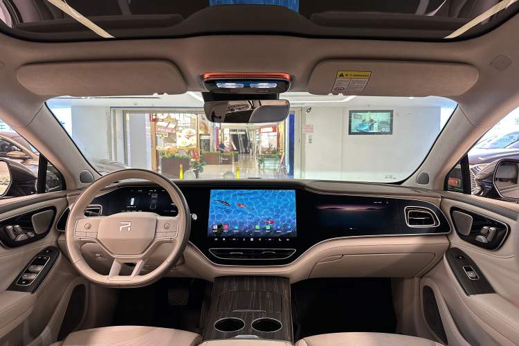 Used Rising F7 2023 Long-Range Edition Interior 6