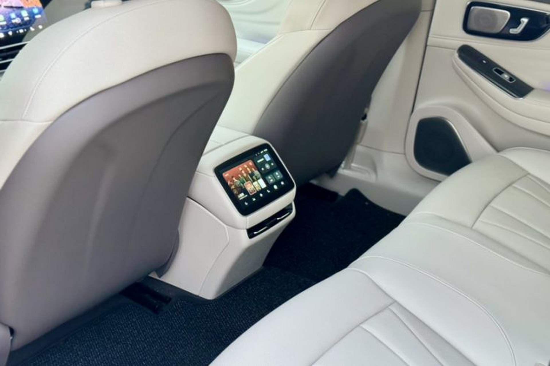 Used Rising F7 2023 Long-Range Edition Interior 6