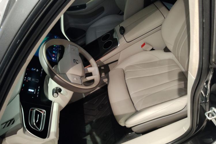 Used Rising F7 2023 Long-Range Edition Left Front Seat