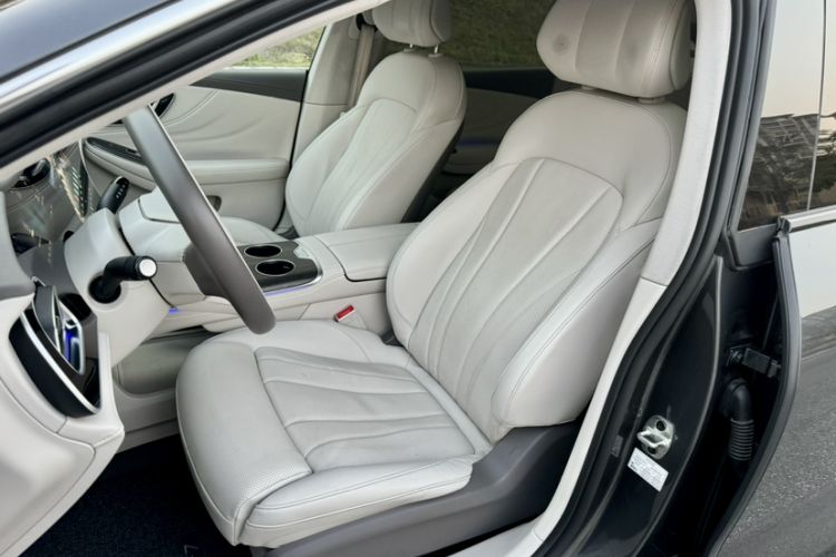 Used Rising F7 2023 Long-Range Edition Left Front Seat