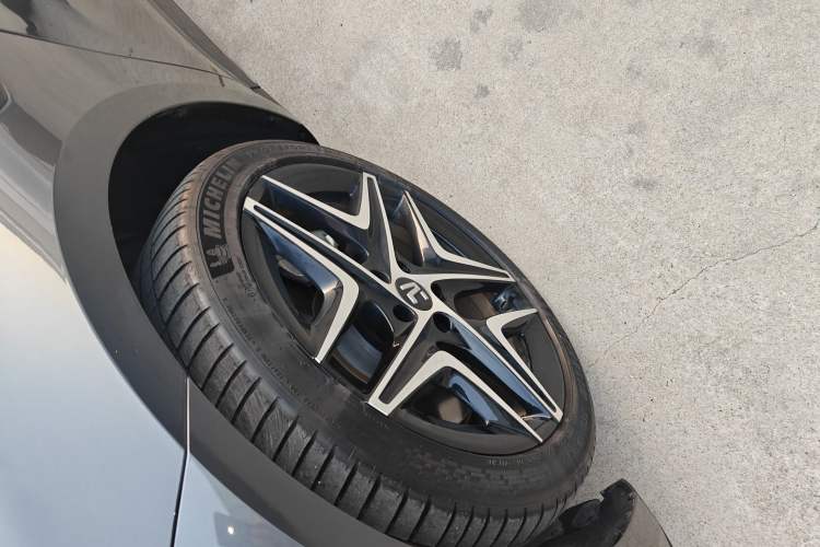 Used Rising F7 2023 Advanced Edition Left Front Wheel Hub