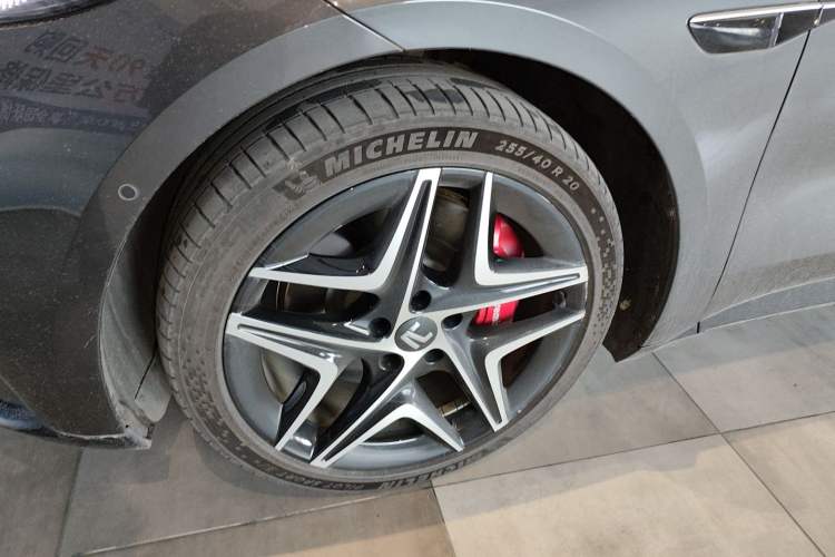 Used Rising F7 2023 Performance Pro Edition Left Front Wheel Hub