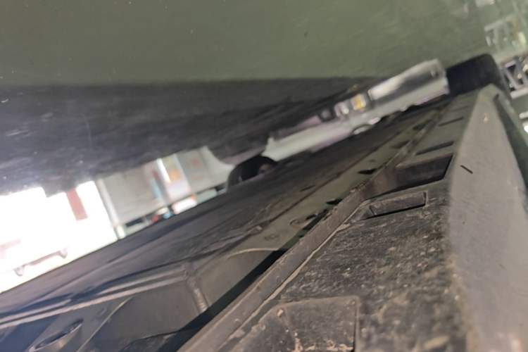 Used Rising F7 2023 Long-Range Edition Left Side Sill