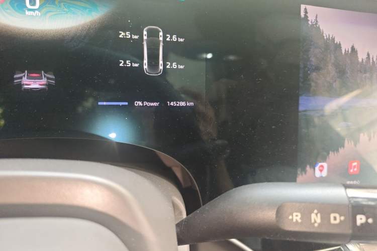 Used Rising F7 2023 Long-Range Edition Odometer Close Up