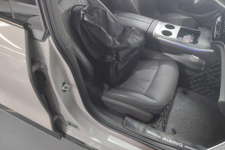 Used Rising F7 2023 Advanced Edition Right Front Seat