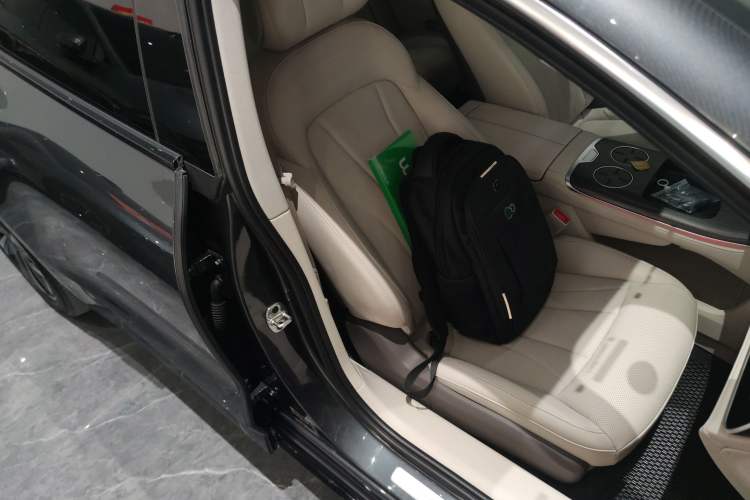 Used Rising F7 2023 Long-Range Pro Edition Right Front Seat