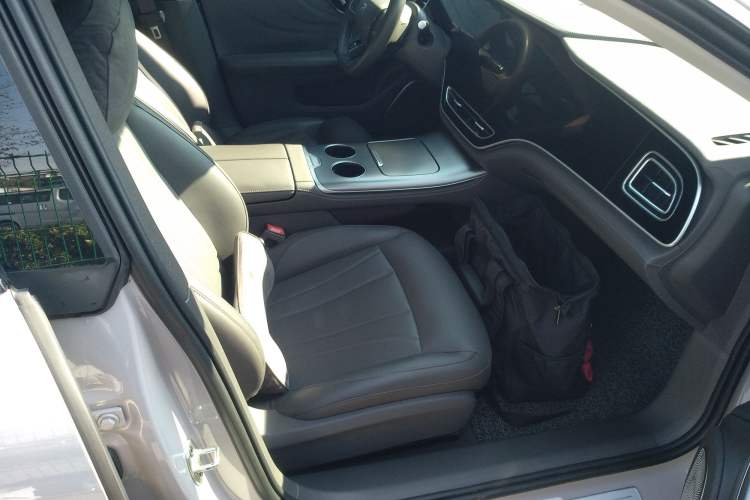 Used Rising F7 2023 Long-Range Pro Edition Right Front Seat