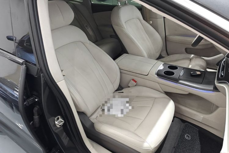 Used Rising F7 2023 Long-Range Edition Right Front Seat