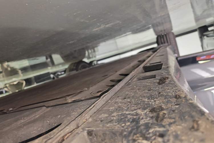 Used Rising F7 2023 Long-Range Edition Right Side Sill
