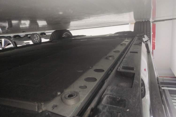 Used Rising F7 2023 Advanced Edition Right Side Sill