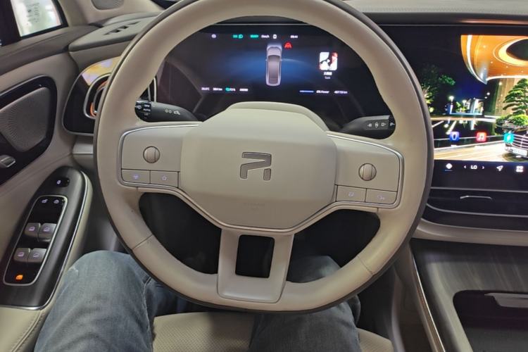 Used Rising F7 2023 Long-Range Edition Steering Wheel