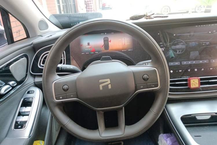Used Rising F7 2023 Long-Range Pro Edition Steering Wheel