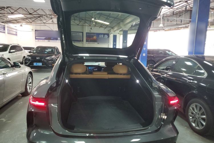 Used Rising F7 2023 Advanced Edition Trunk