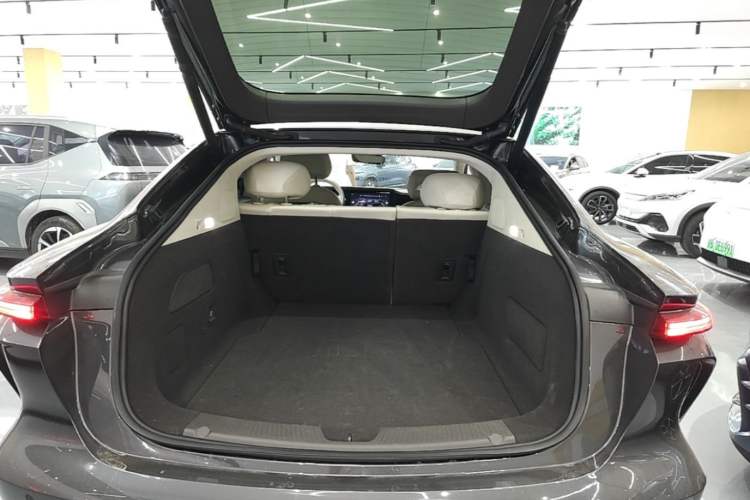 Used Rising F7 2023 Long-Range Edition Trunk