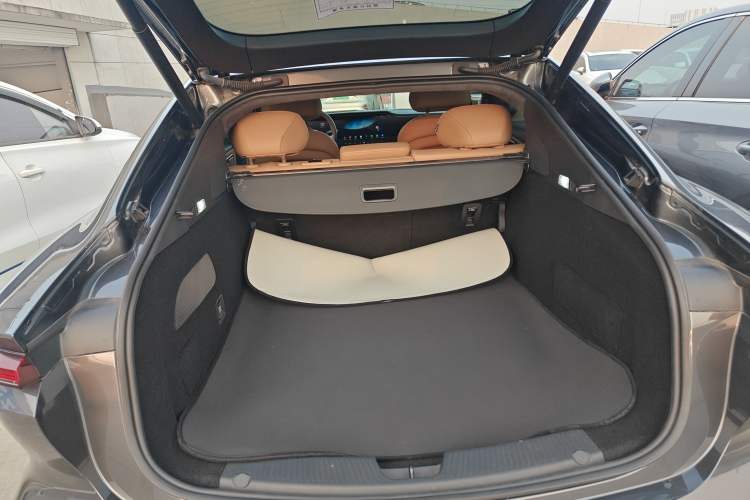 Used Rising F7 2023 Advanced Edition Trunk