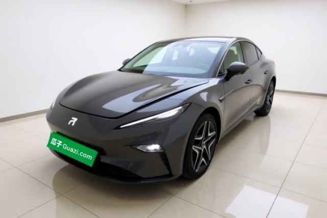 Ojetý Rising F7 2023 Advanced Edition