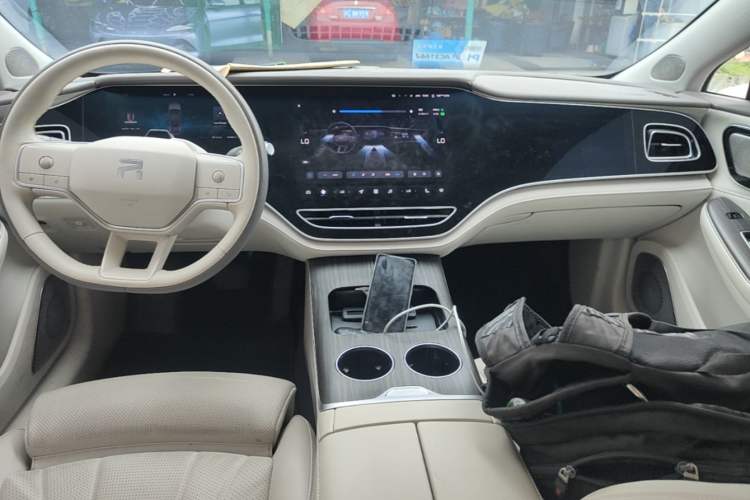 Used Rising F7 2023 Revised Version Long-Range Pro Edition Center Console