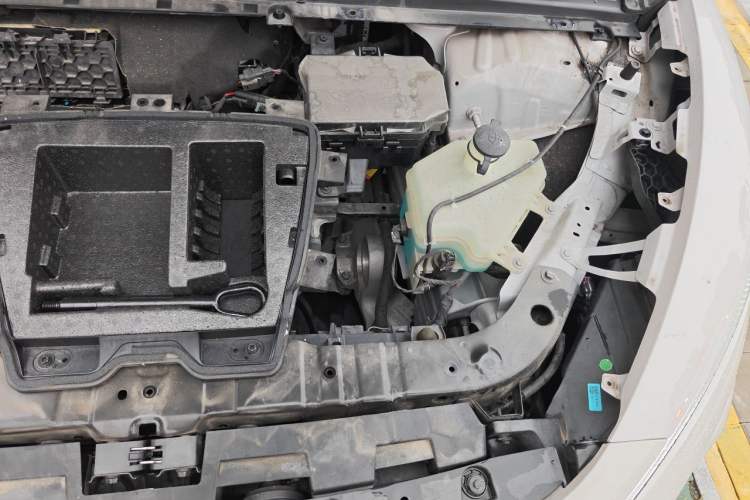 Used Rising F7 2023 Advanced Edition Engine Bay Left