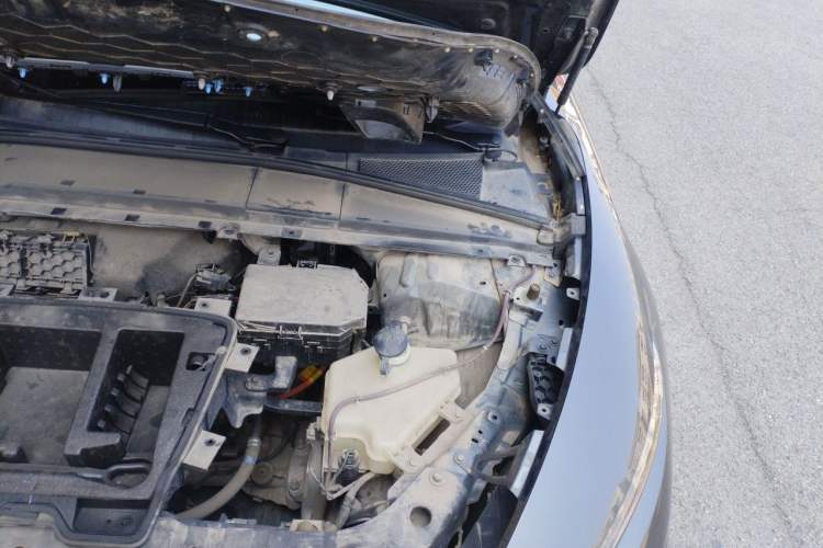 Used Rising F7 2023 Advanced Edition Engine Bay Left