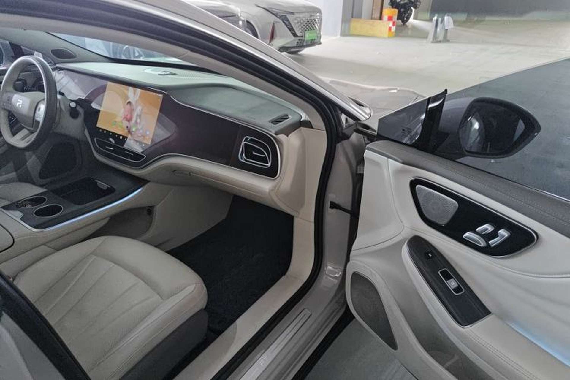 Used Rising F7 2023 Advanced Pro Edition Interior 1