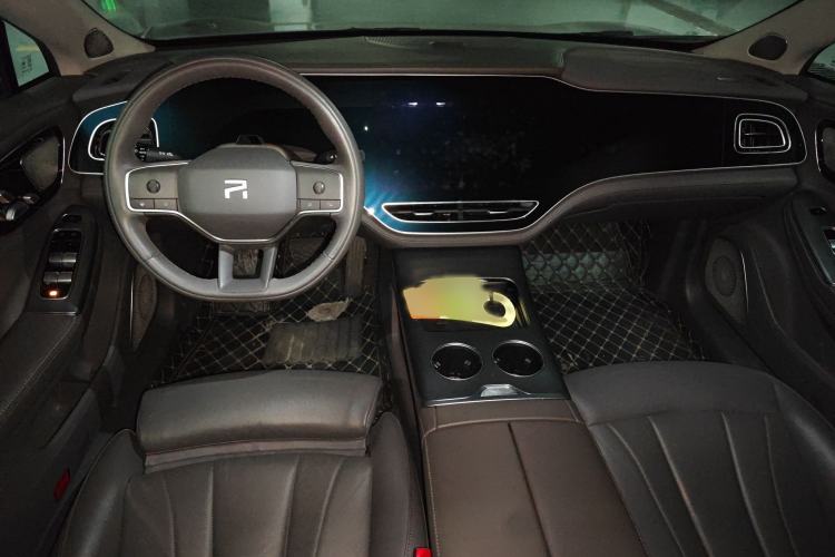 Used Rising F7 2023 Long-Range Pro Edition Interior 2
