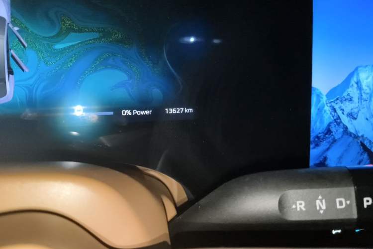 Used Rising F7 2023 Long-Range Edition Odometer Close Up