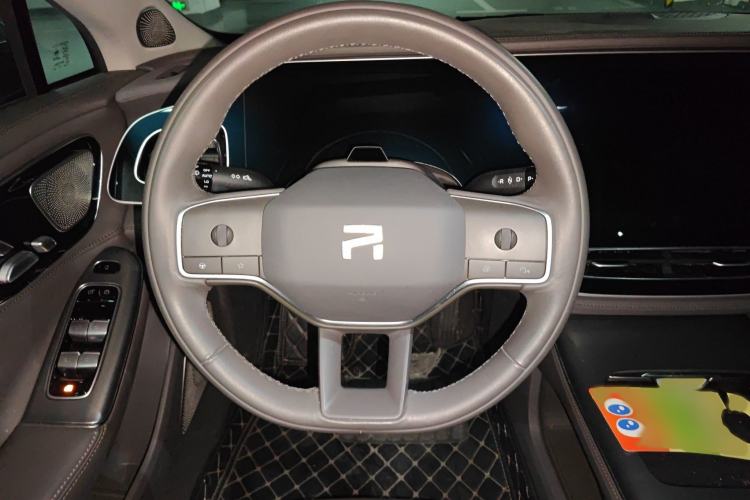 Used Rising F7 2023 Long-Range Pro Edition Steering Wheel
