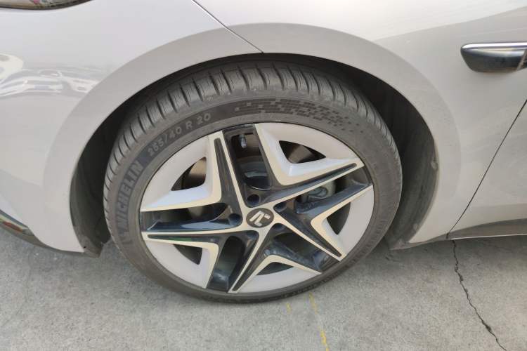 Used Rising F7 2023 Long-Range Edition Left Front Wheel Hub