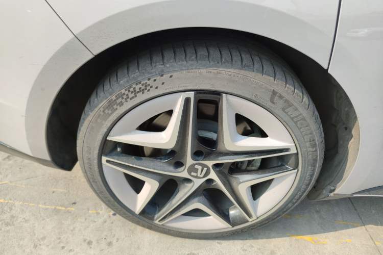 Used Rising F7 2023 Long-Range Edition Right Rear Wheel Hub
