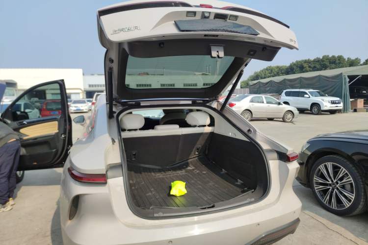 Used Rising F7 2023 Long-Range Edition Trunk