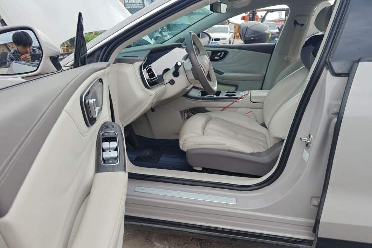 Used Rising F7 2023 Advanced Edition Driver Seat