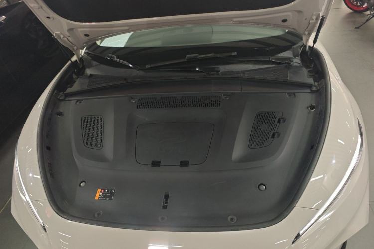 Used Rising F7 2023 Revised Version Long-Range Pro Edition Engine Bay