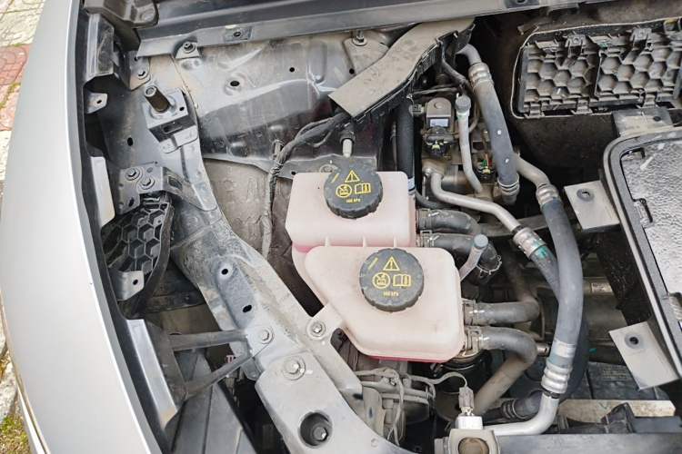 Used Rising F7 2023 Advanced Edition Engine Bay Right