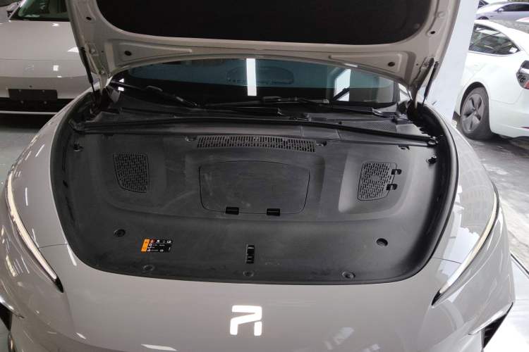 Used Rising F7 2023 Revised Edition Advanced Version Engine Bay