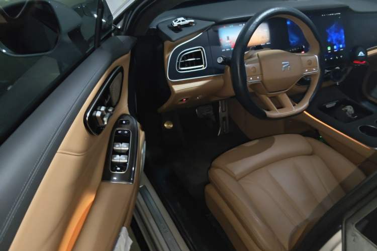 Used Rising F7 2023 Revised Version Performance Pro Edition Interior 3