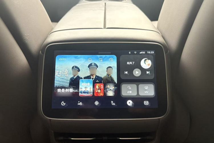 Used Rising F7 2023 Long-Range Pro Edition Interior 4