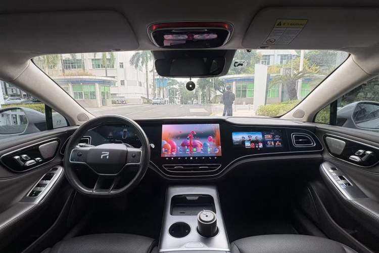 Used Rising F7 2023 Long-Range Pro Edition Interior 5