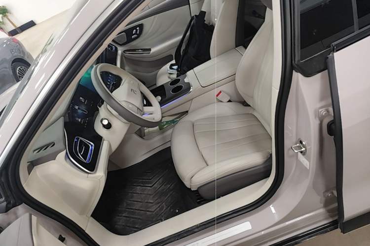 Used Rising F7 2023 Advanced Pro Edition Left Front Seat