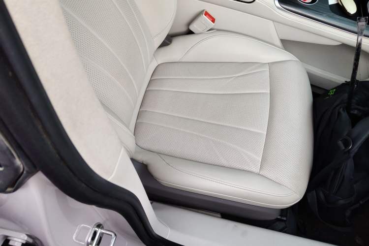Used Rising F7 2023 Advanced Pro Edition Right Front Seat