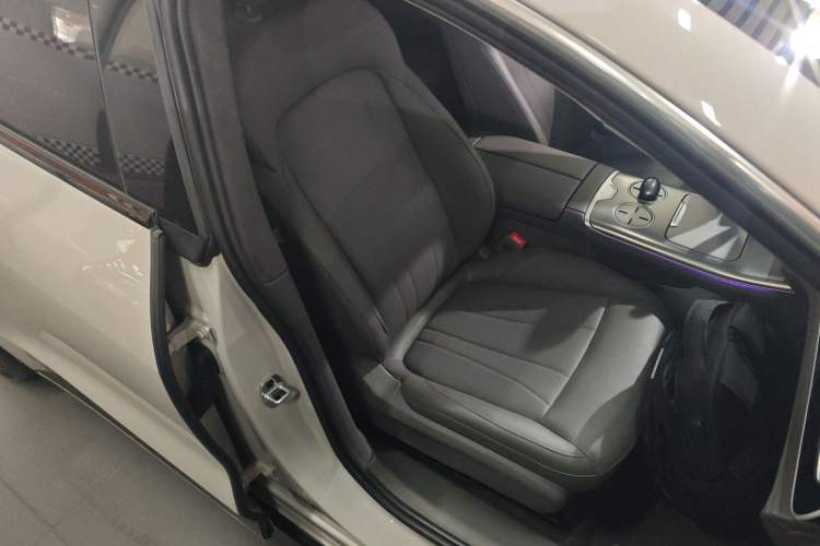Used Rising F7 2023 Revised Version Long-Range Pro Edition Right Front Seat